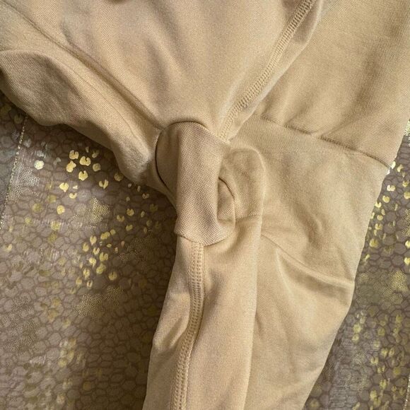 Spanx Assets Shaping Shorts Size Medium Light Beige Hi Waisted Compression - Picture 7 of 10